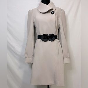 Size 8 H&M tan color coat